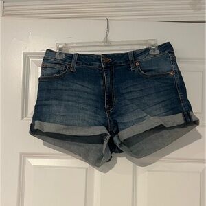 Celebrity Pink (from Nordstrom Rack) “The Honey” Jean Shorts Size 28